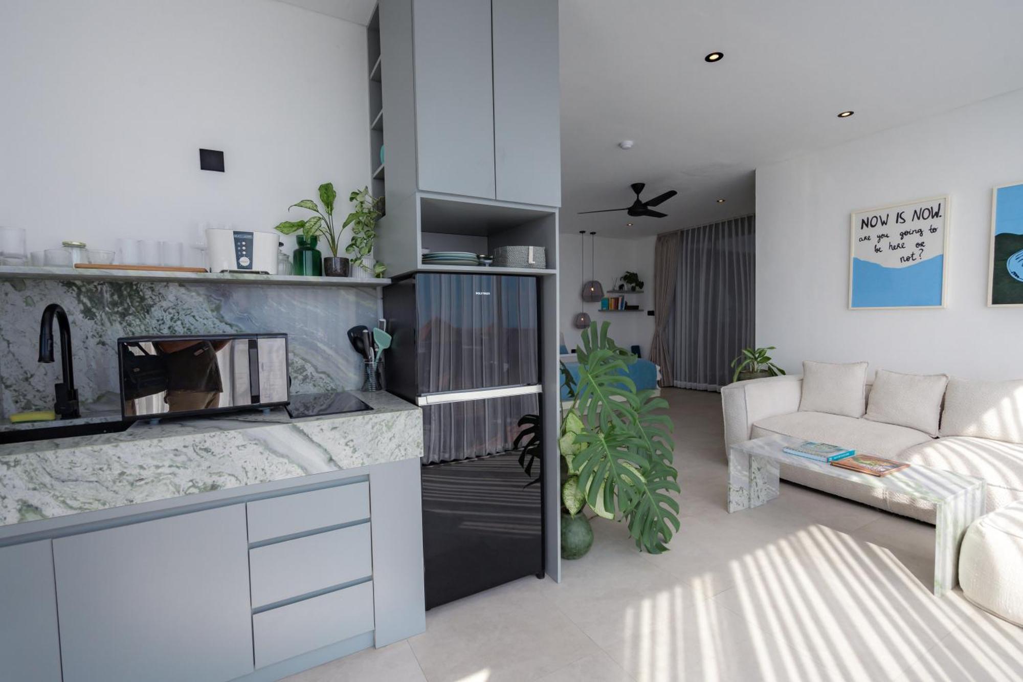 Onyx Beach Hotel Canggu Екстериор снимка