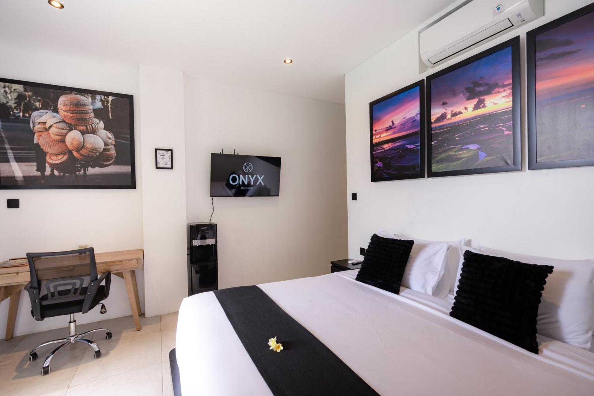 Onyx Beach Hotel Canggu Екстериор снимка